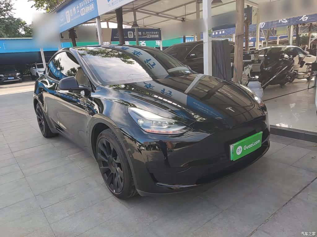 Tesla Model Y, 2022 4