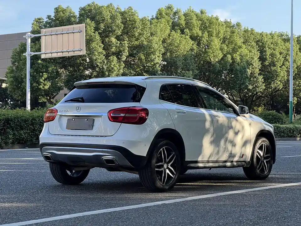 Mercedes-Benz GLA