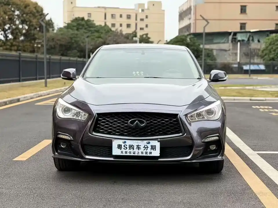Infiniti Q50L