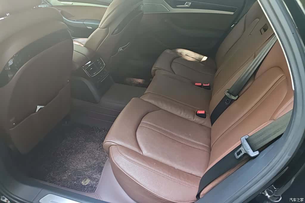 Audi A8L, 2016 11