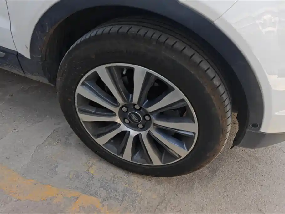 Land Rover Range Rover Aurora