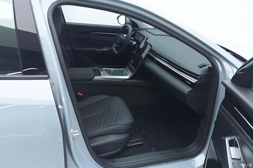 Geely Galaxy L6, 2024 8