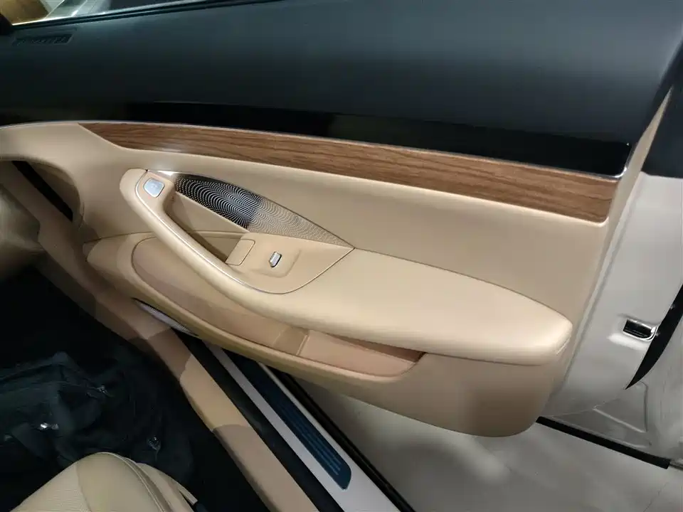 HarmonyOS Wisdom World R7