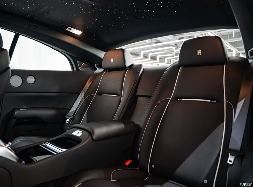 Rolls-Royce Wraith, 2018 13