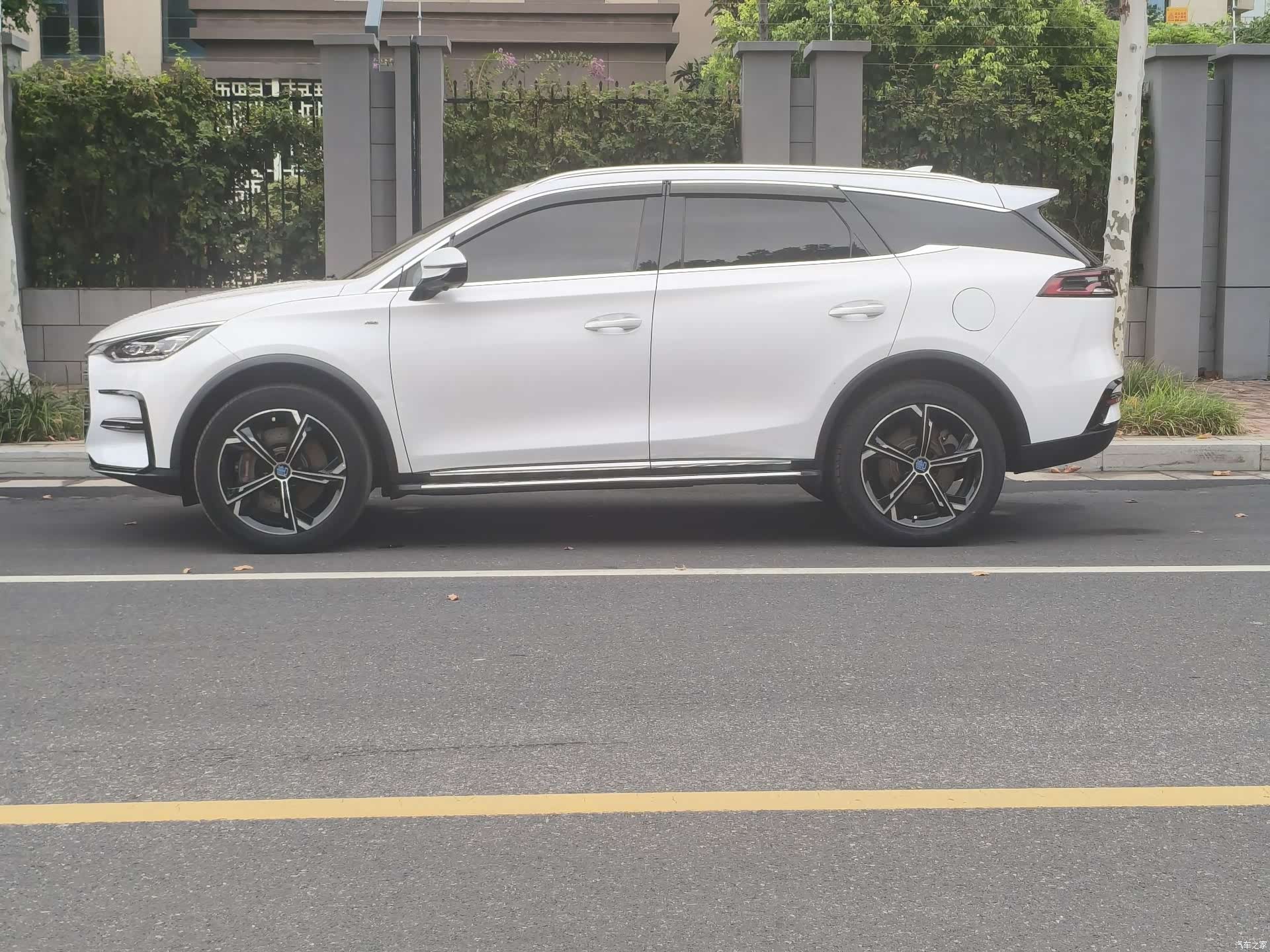 BYD Tang, 2021 18