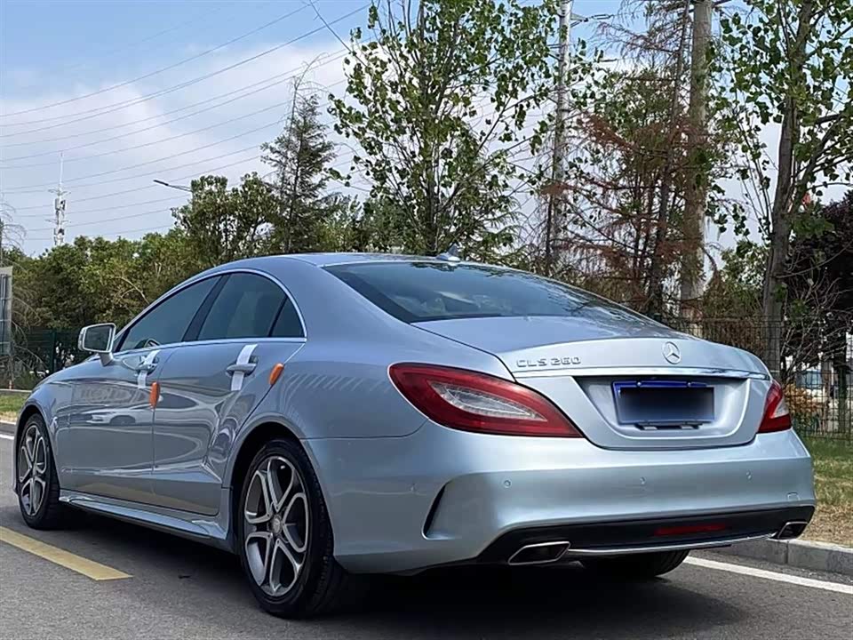 Mercedes-Benz CLS