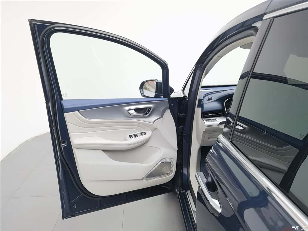 Roewe iMAX8, 2020 8