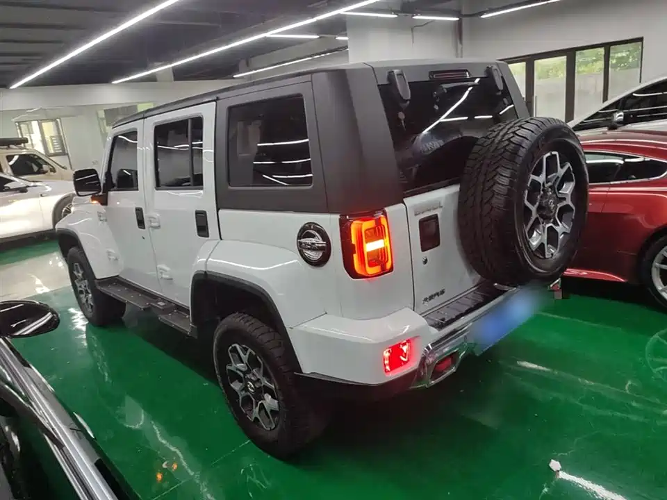 Beijing BJ40