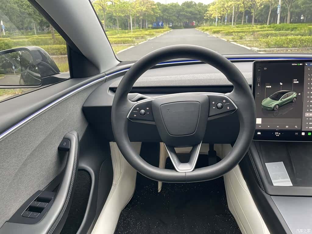 Tesla Model 3, 2024 10