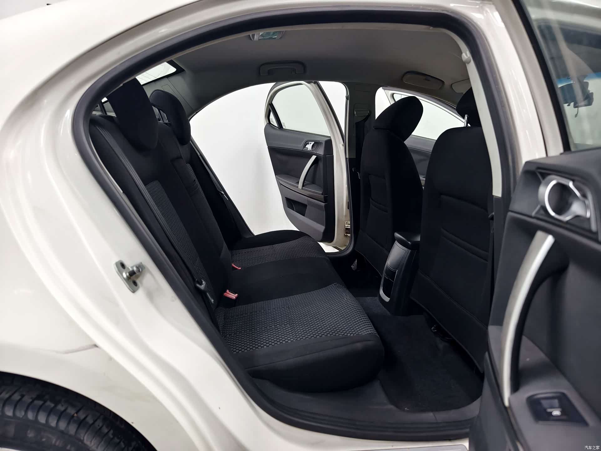 Roewe 550, 2016 15