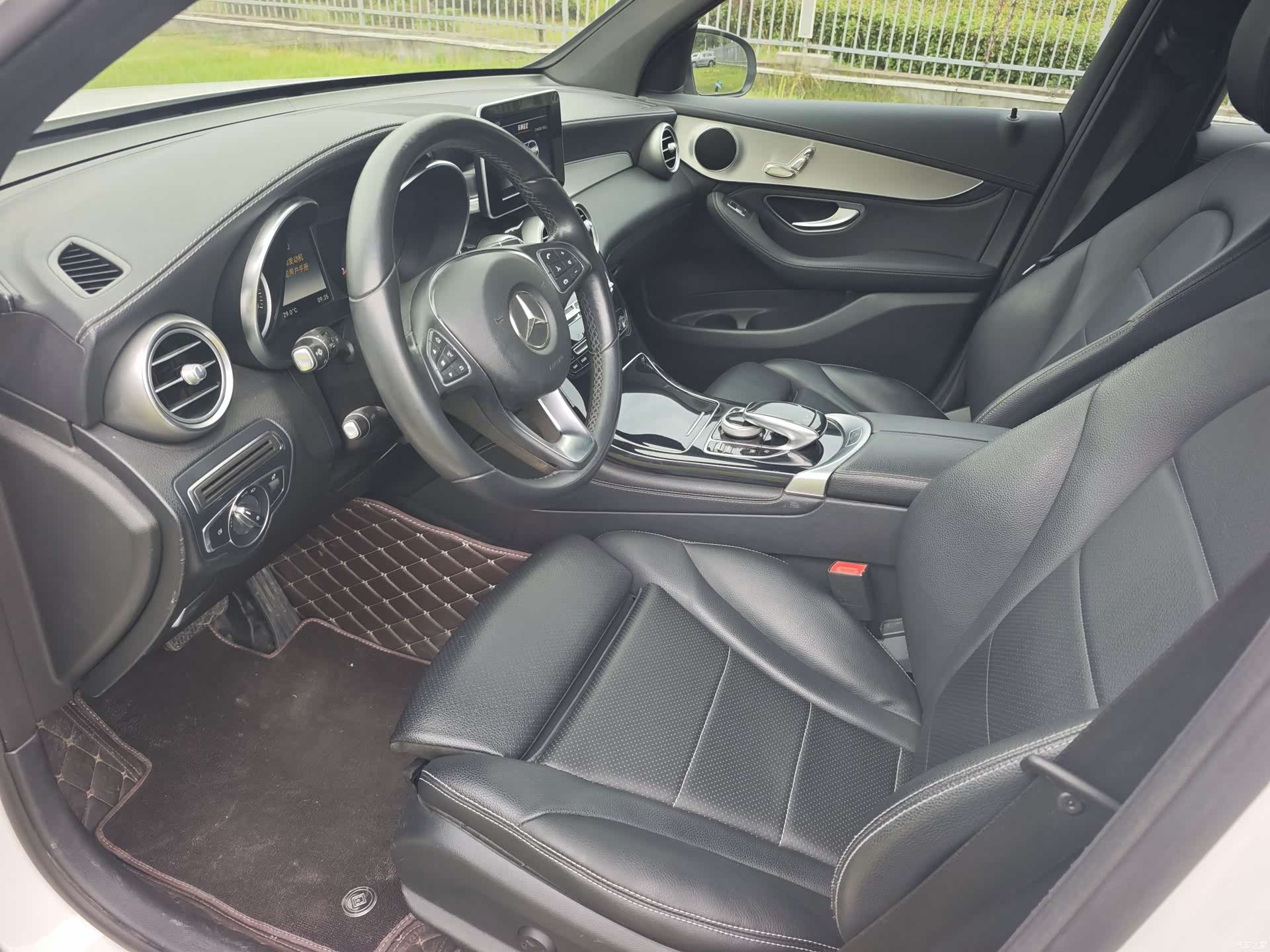 Mercedes-Benz GLC, 2017 15