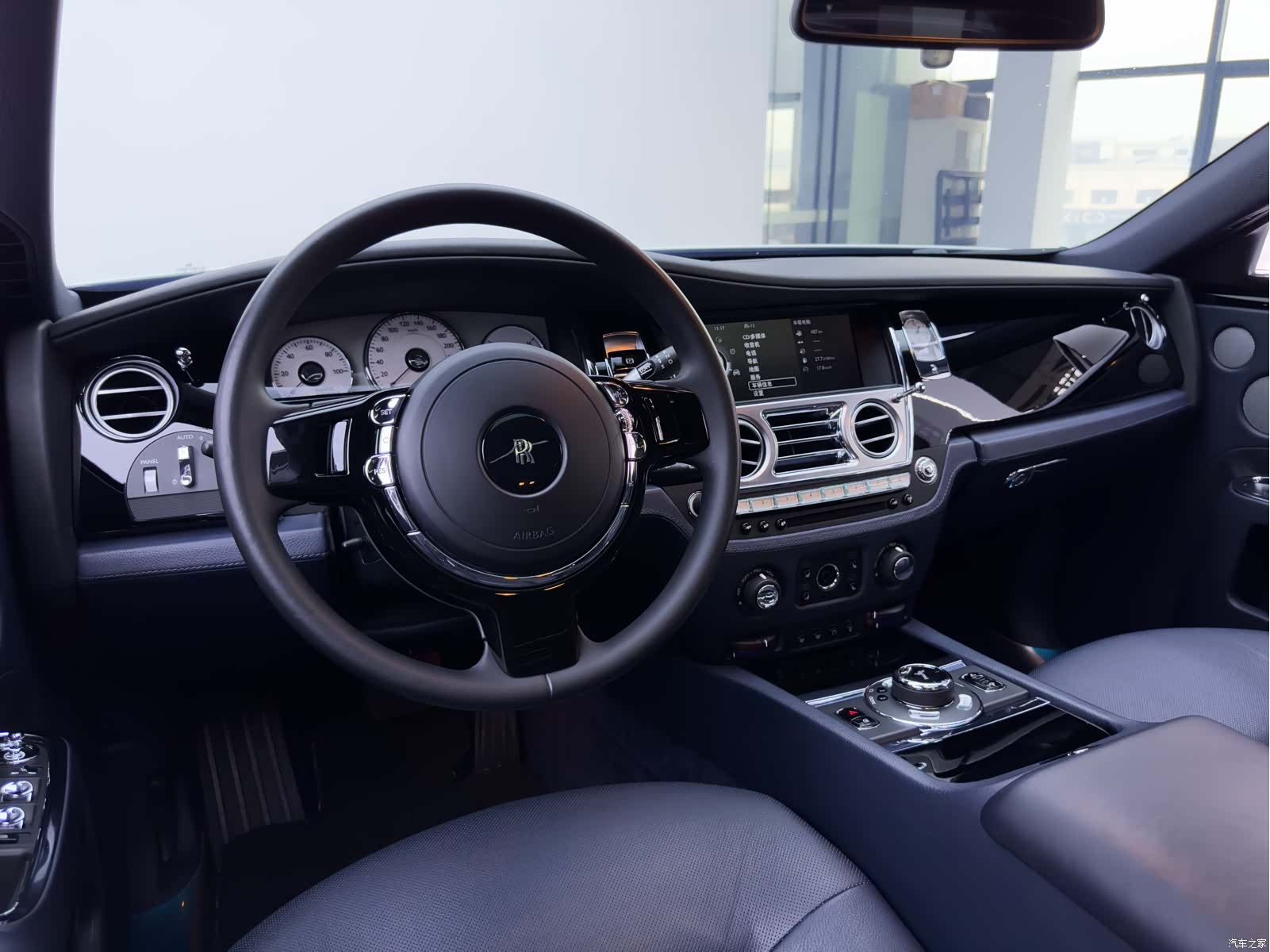 Rolls-Royce Ghost, 2014 17