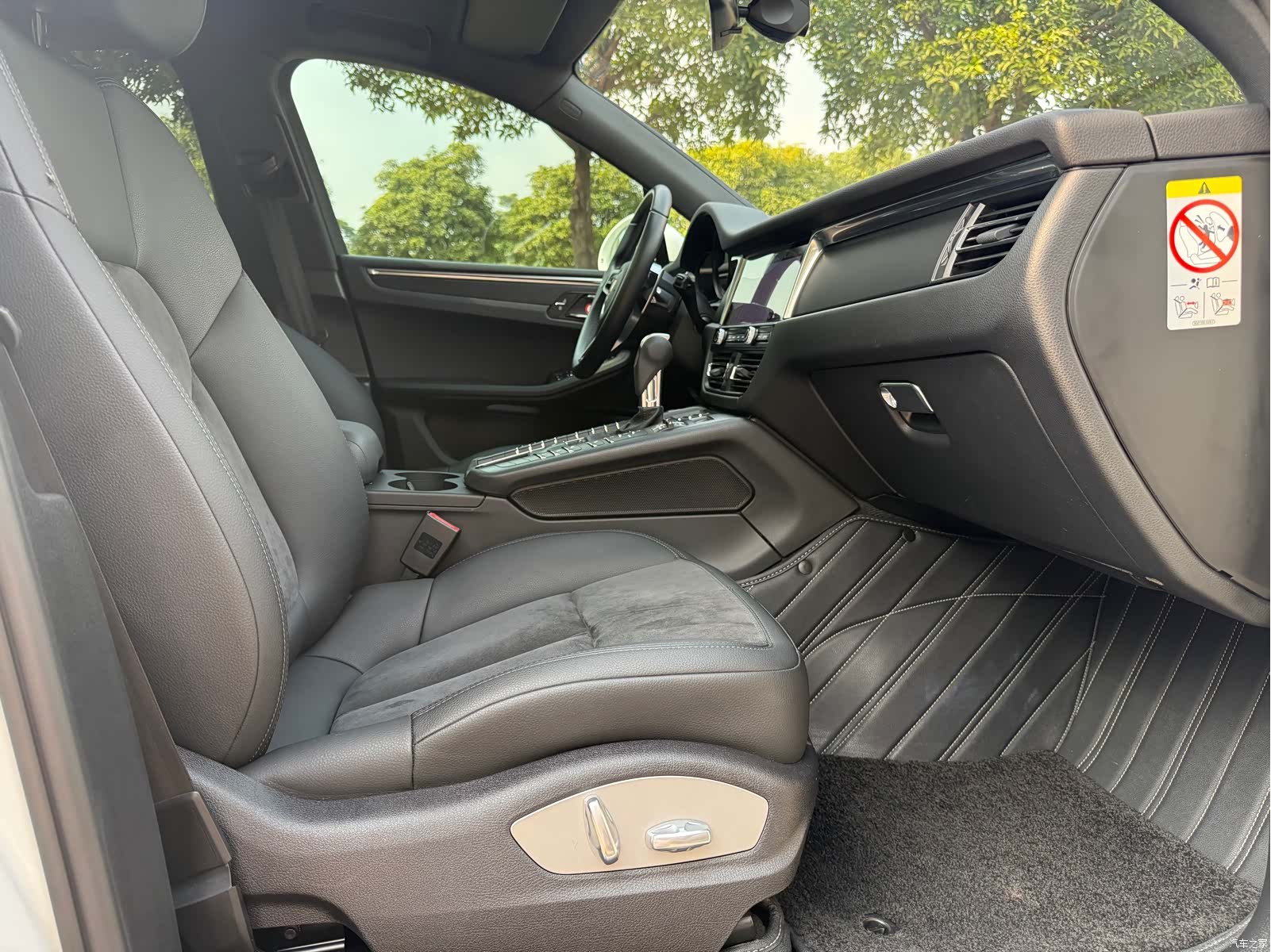 Porsche Macan, 2021 11