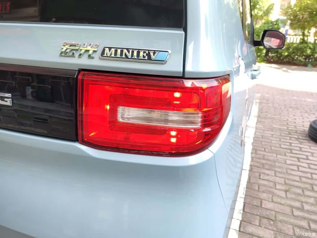 Wuling MINIEV, 2020 8