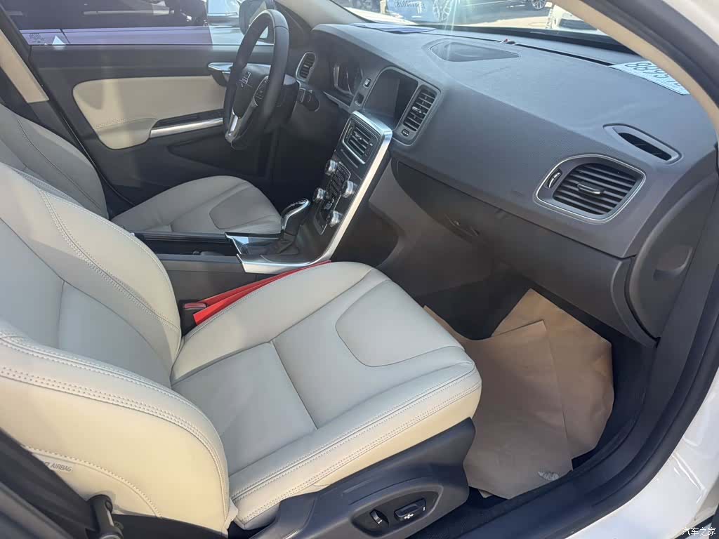 Volvo S60, 2014 7