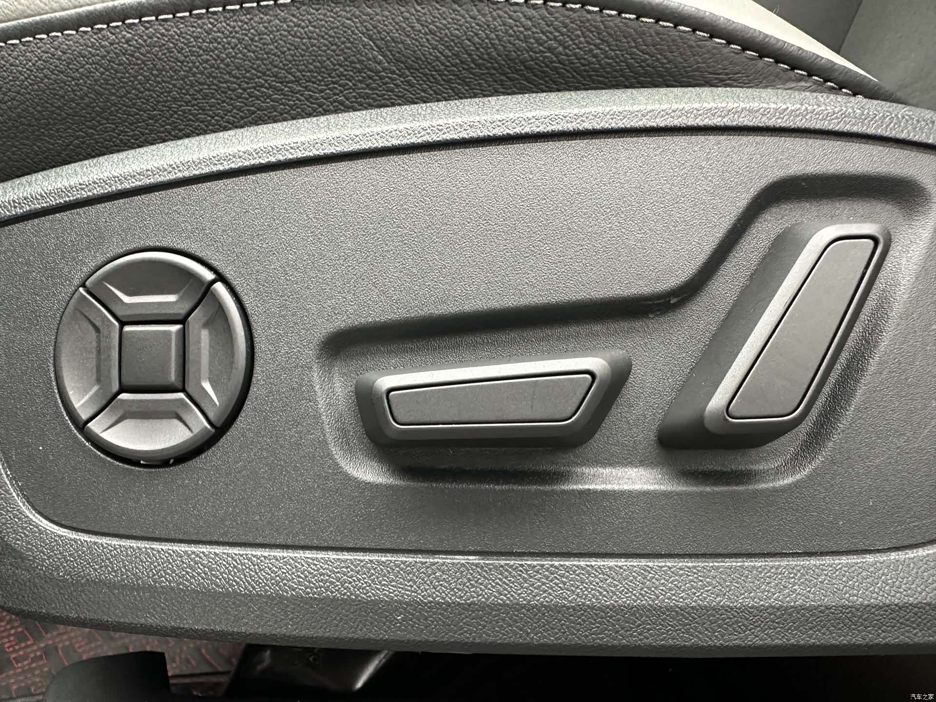Audi Q3, 2022 13