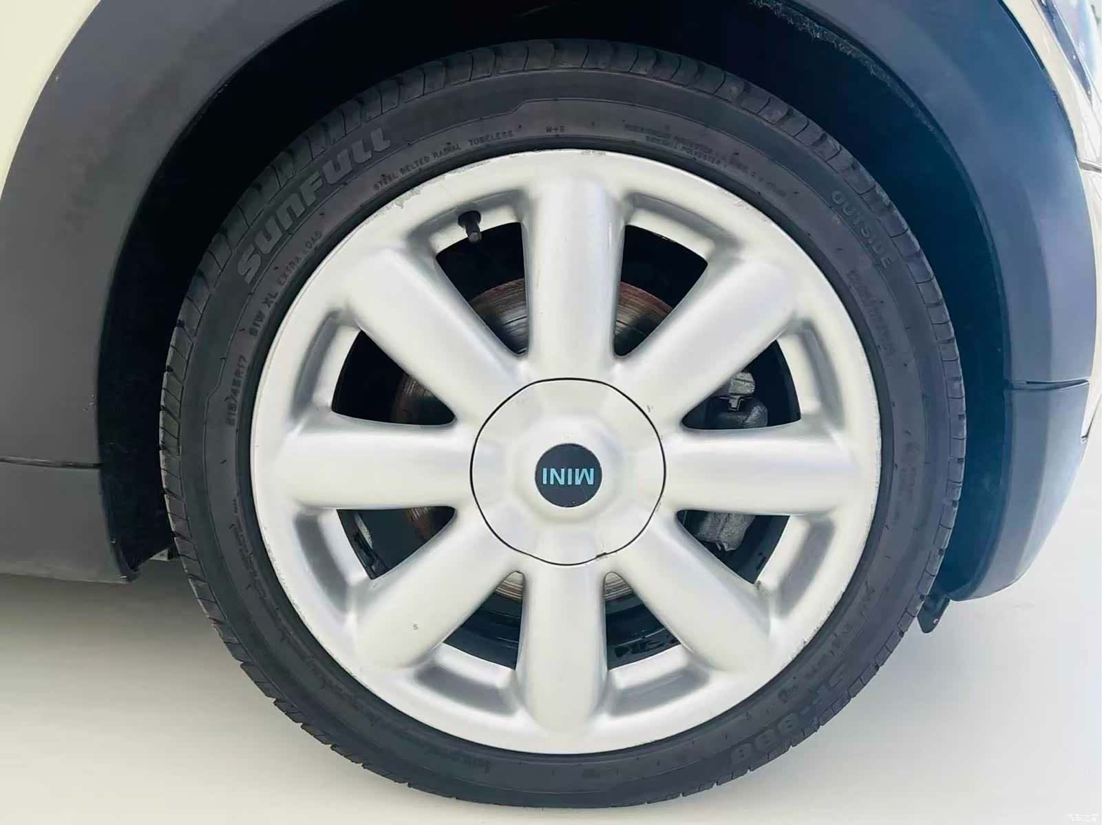 Mini Clubman, 2010 16