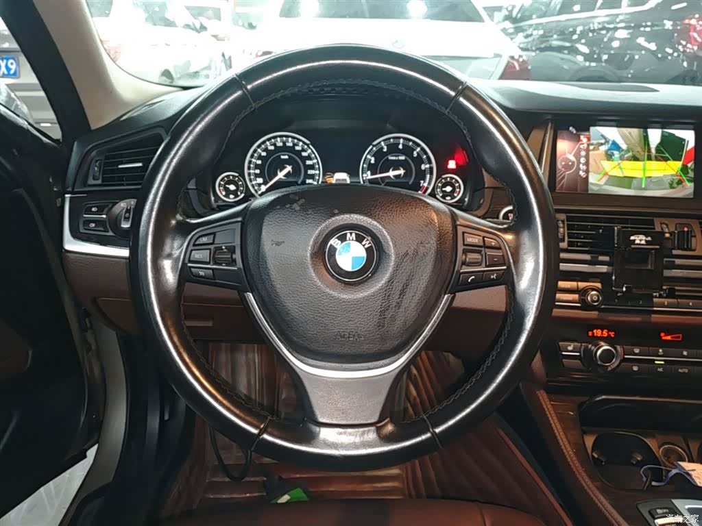 BMW 5 Series, 2017 11