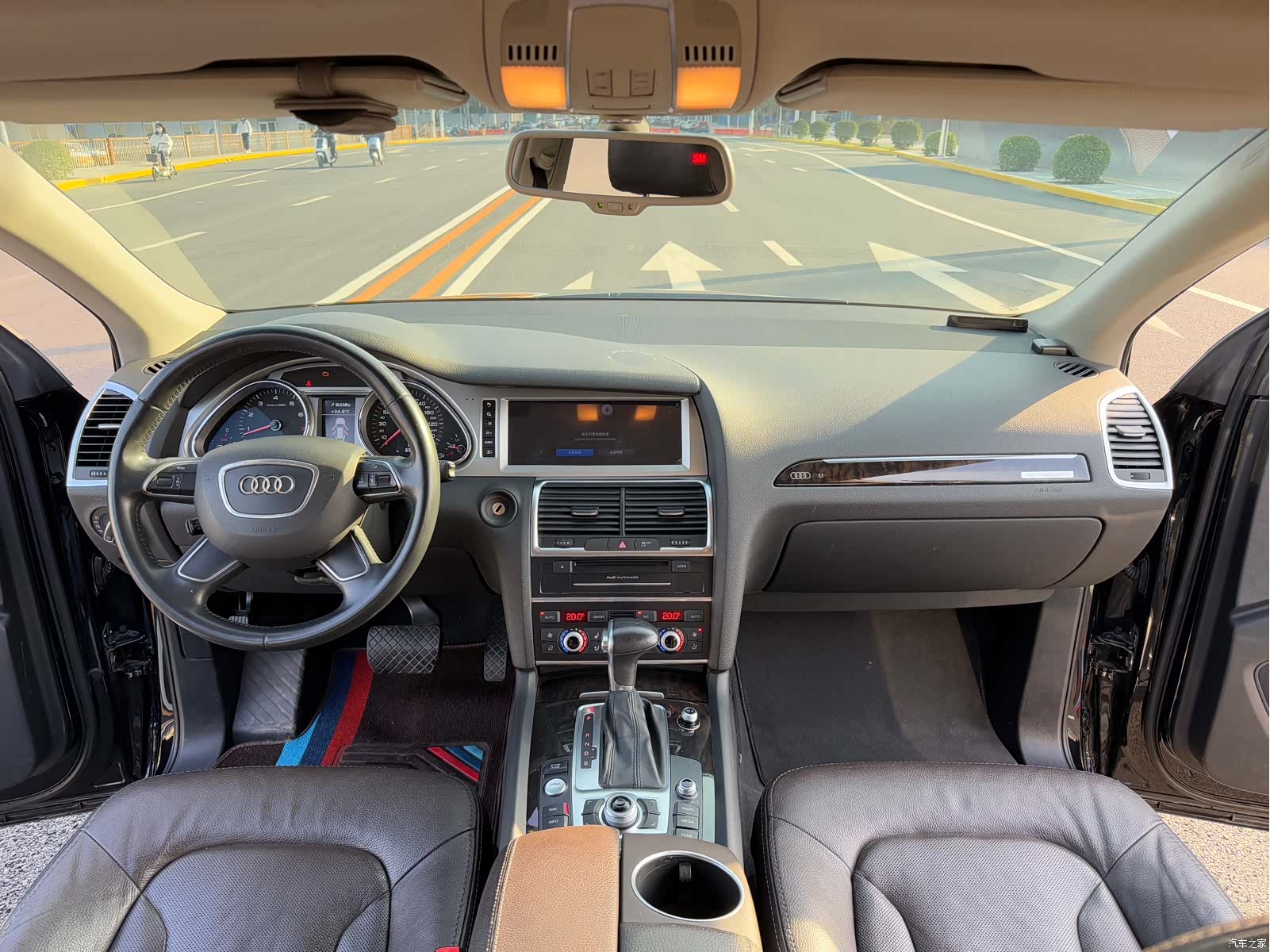 Audi Q7, 2015 10
