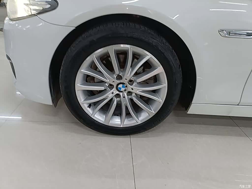 BMW 5 Series, 2016 23
