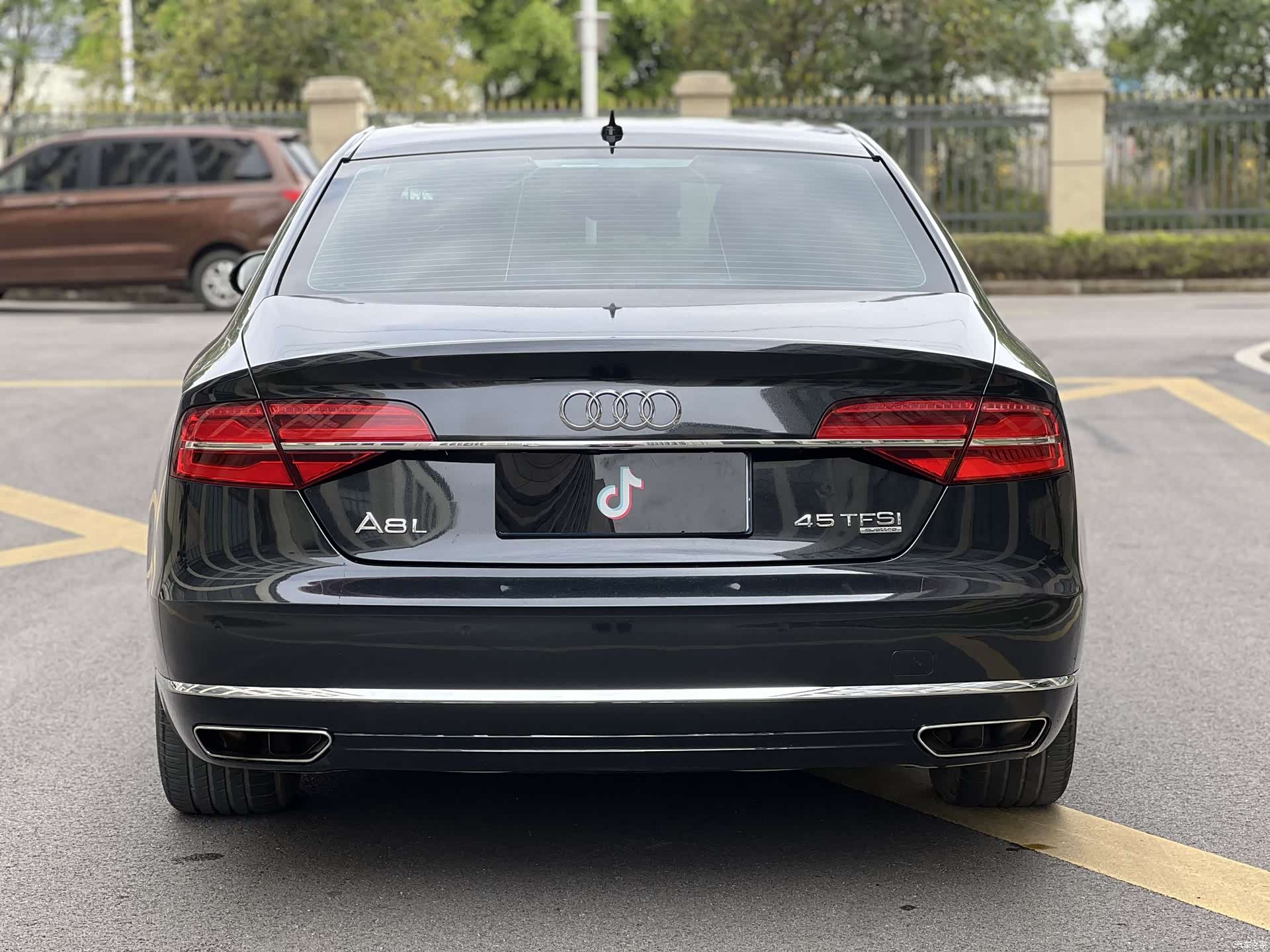 Audi A8L, 2015 27