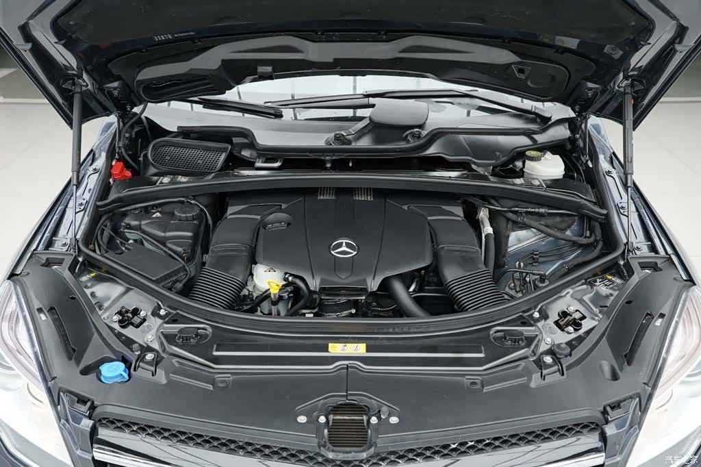Mercedes-Benz R-Class, 2014 29