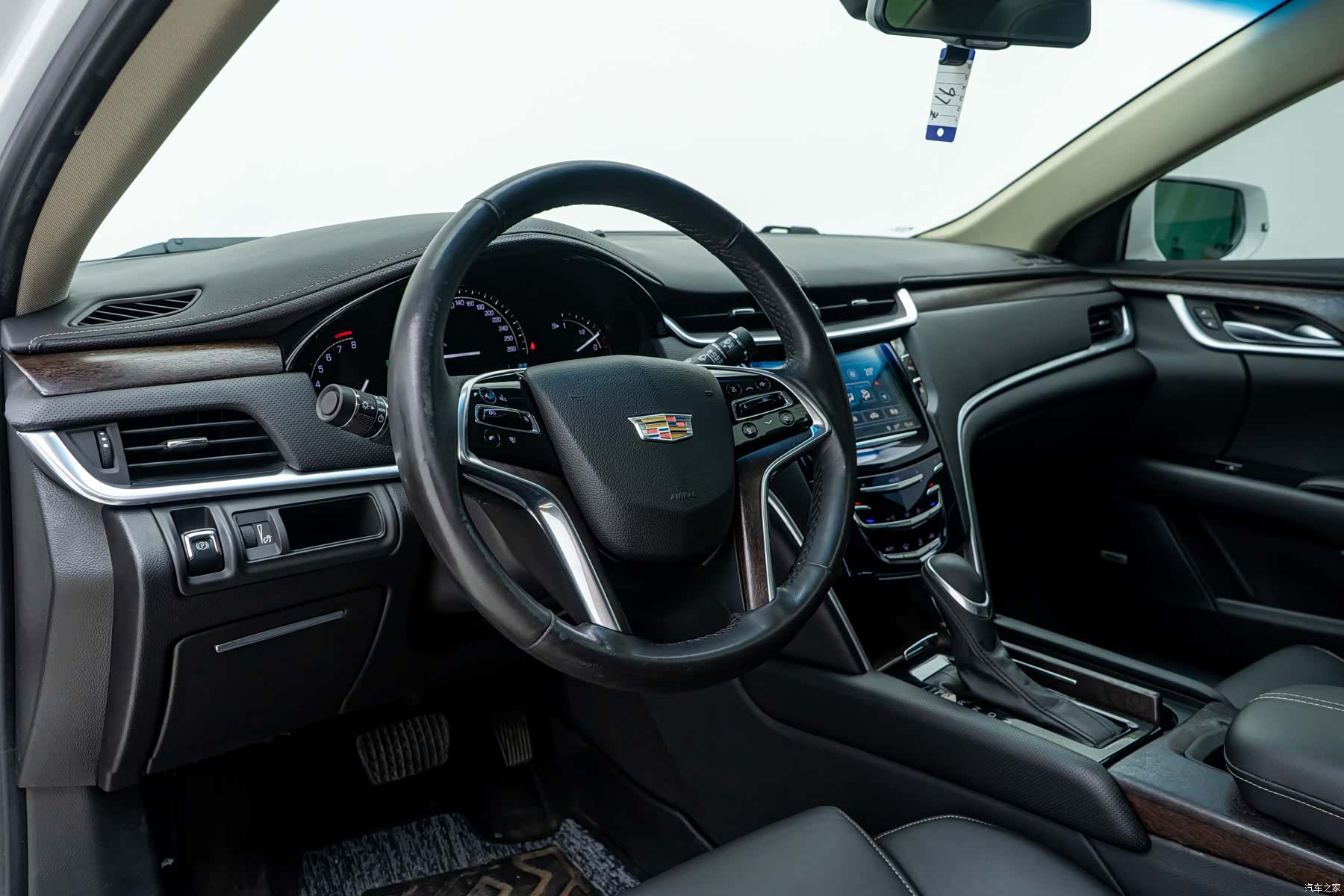 Cadillac XTS, 2019 7