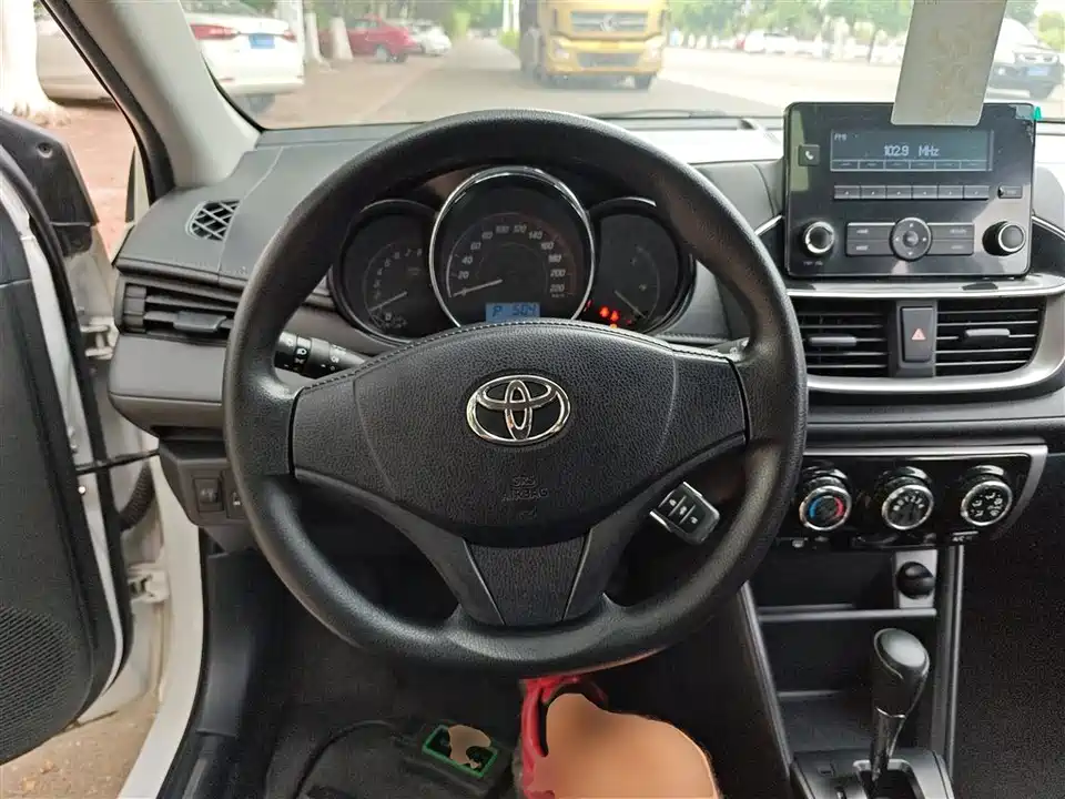Toyota YARiS L Zhixuan