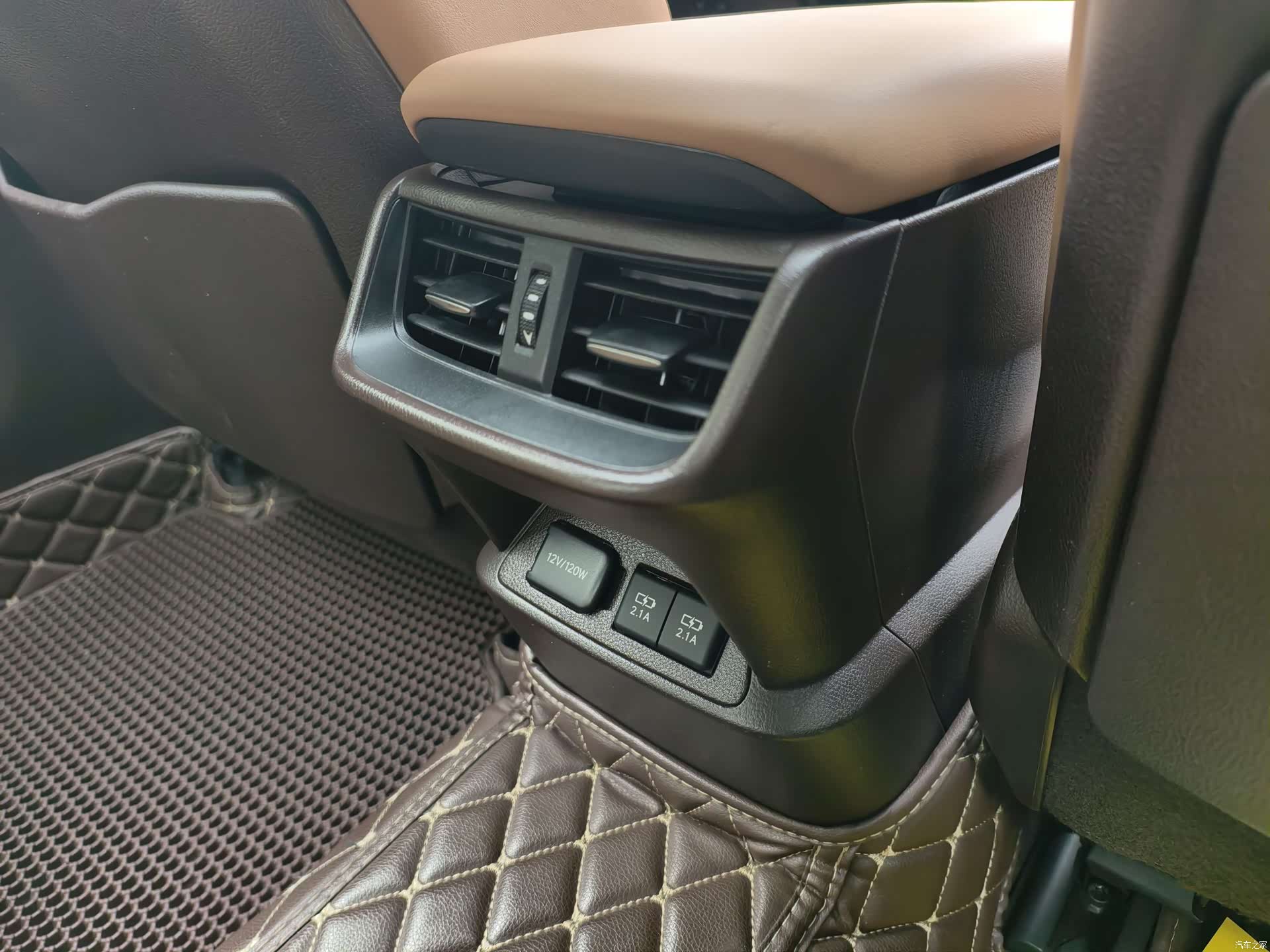 Lexus ES, 2019 22