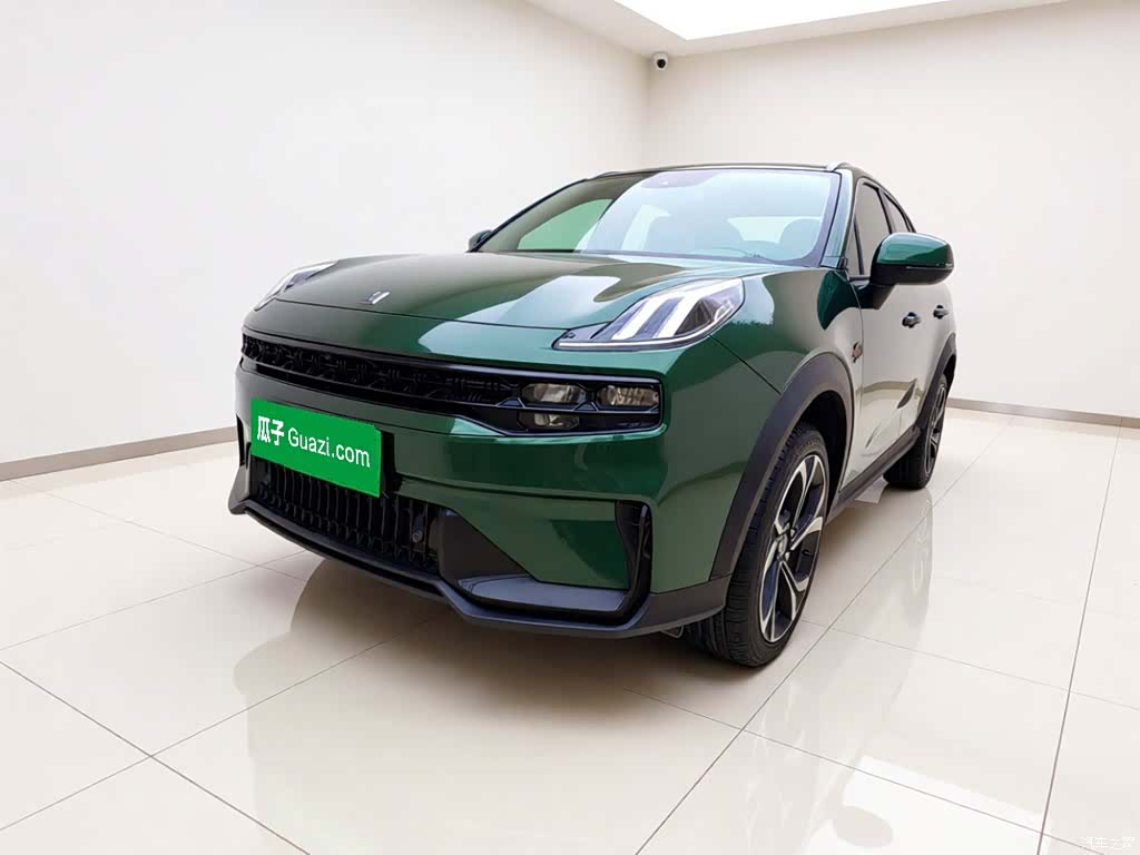 Lynk & Co 02