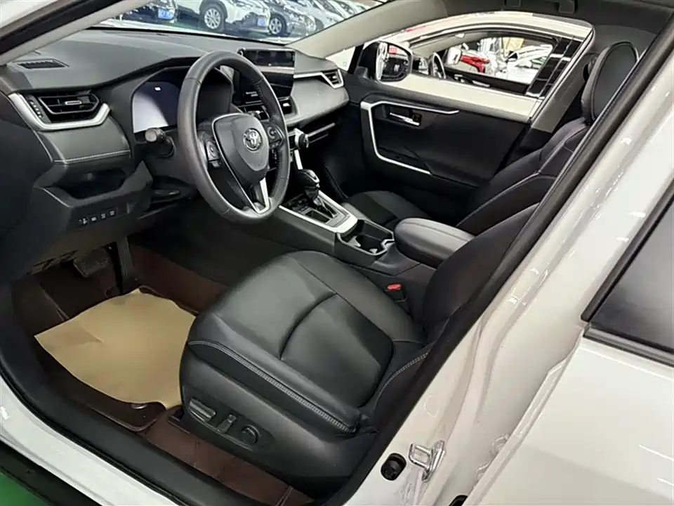 Toyota RAV4 Rongfang