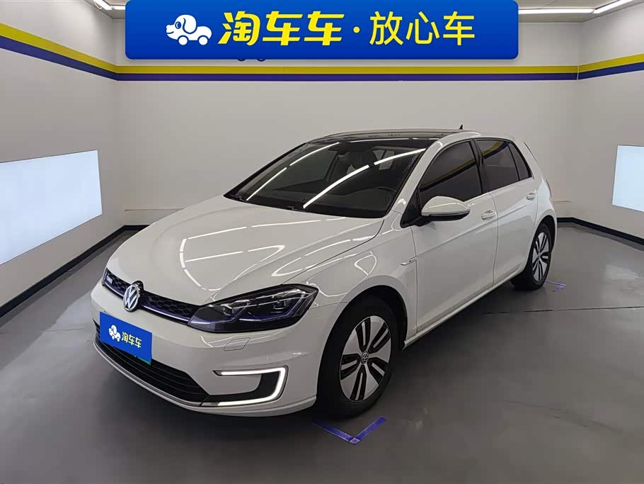 Volkswagen Golf*pure electricity