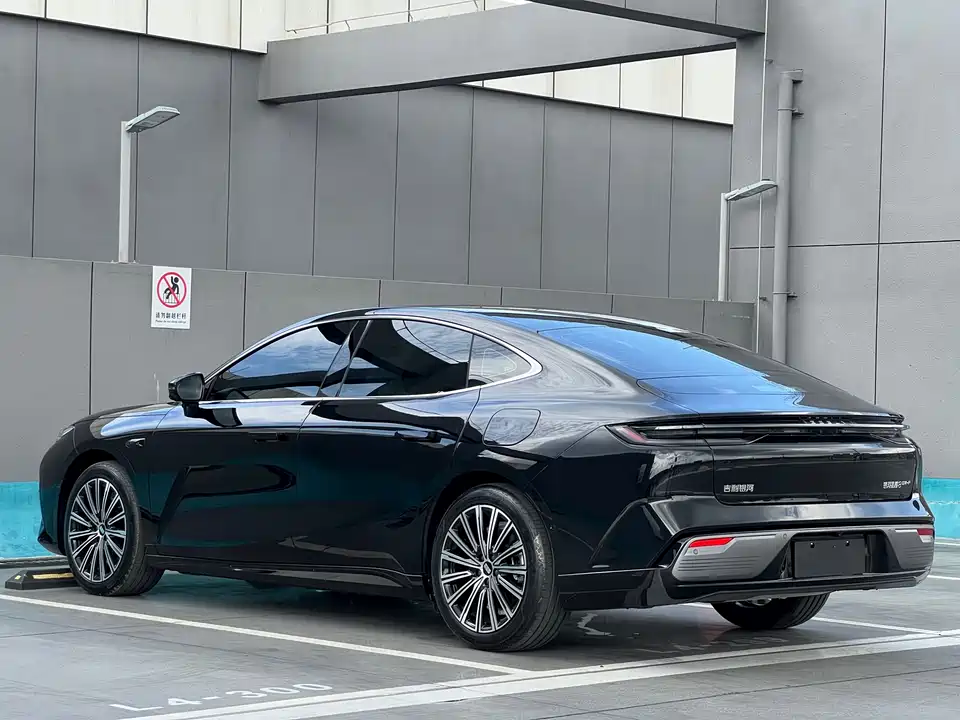 Geely Galaxy Galaxy Sparkle 8