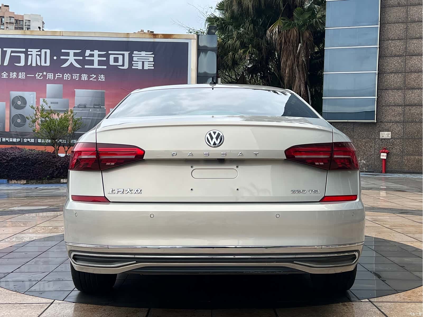Volkswagen Passat, 2020 все фото