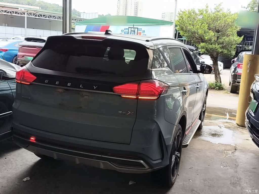 Geely Boyue, 2022 7