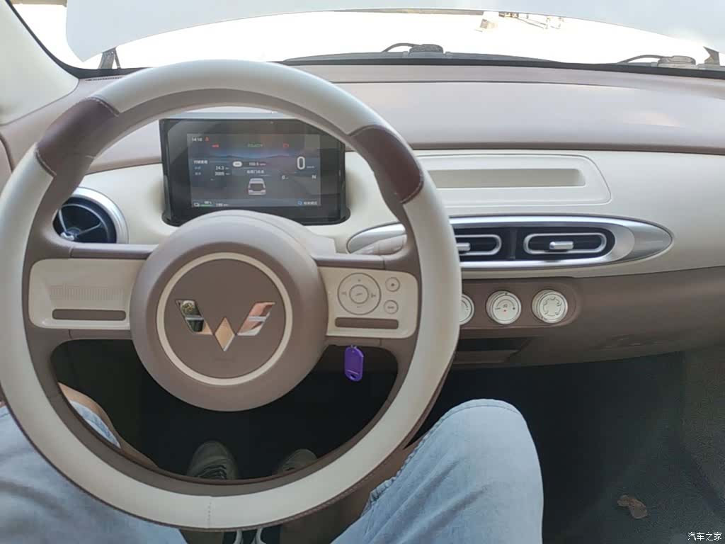 Wuling MINIEV, 2025 10