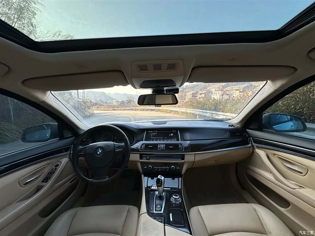 BMW 5 Series, 2012 4
