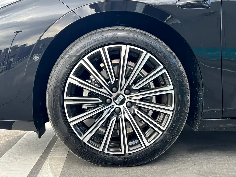 Geely Galaxy Galaxy Sparkle 8