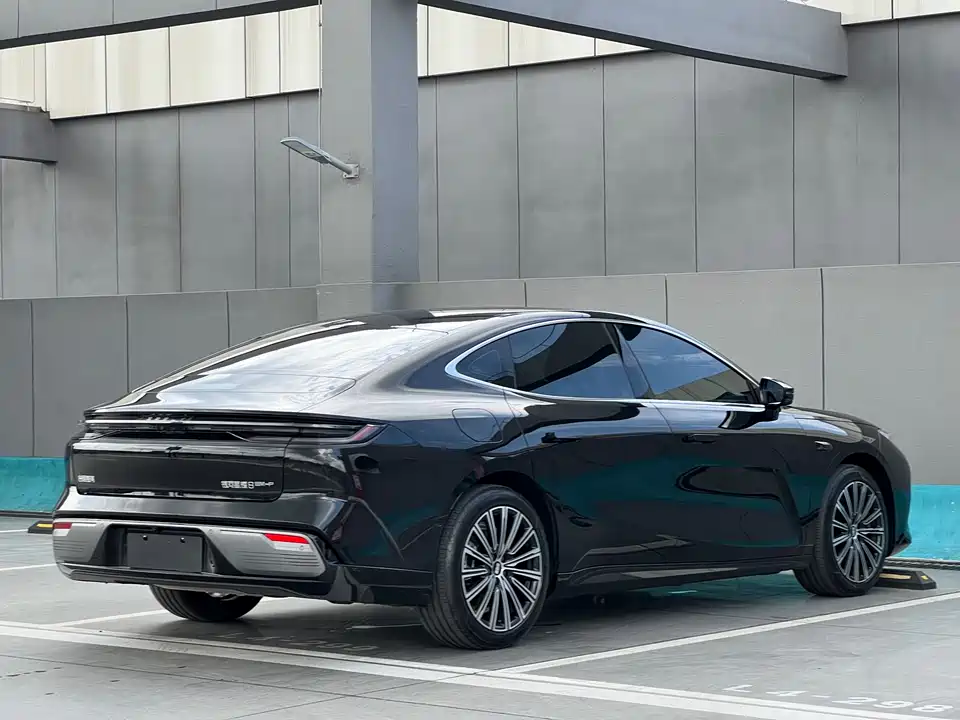 Geely Galaxy Galaxy Sparkle 8