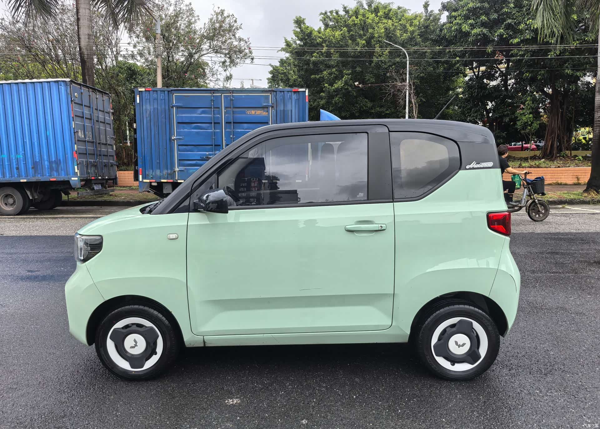 Wuling MINIEV, 2021 4