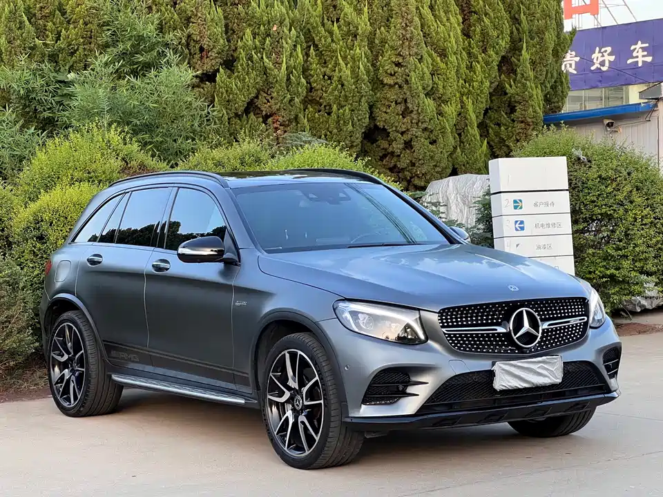 Mercedes-Benz GLC AMG