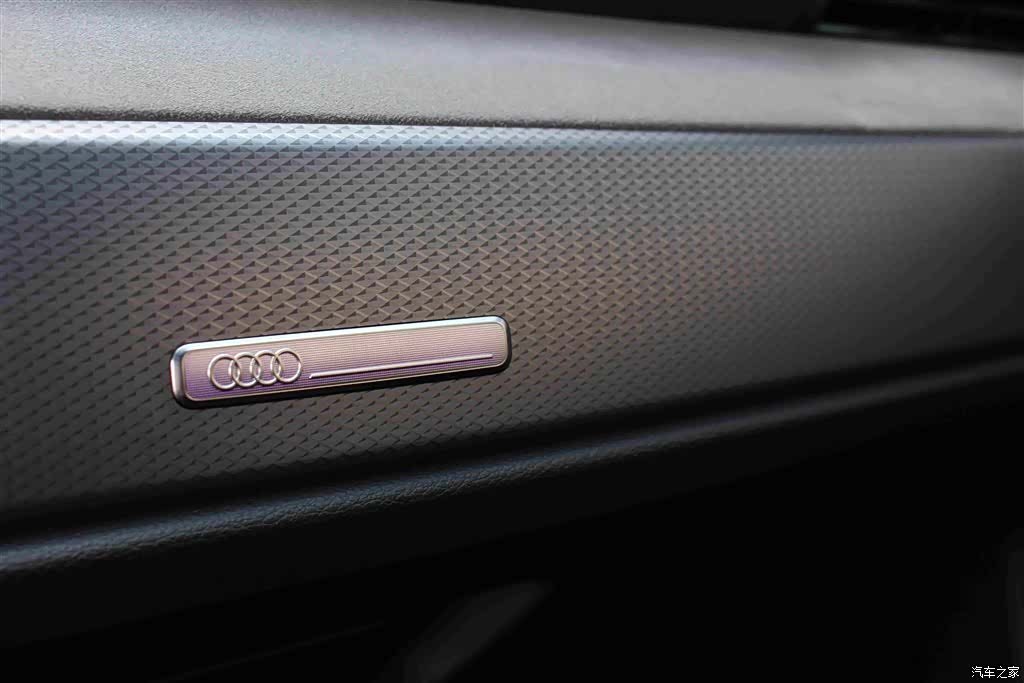 Audi Q3, 2025 9