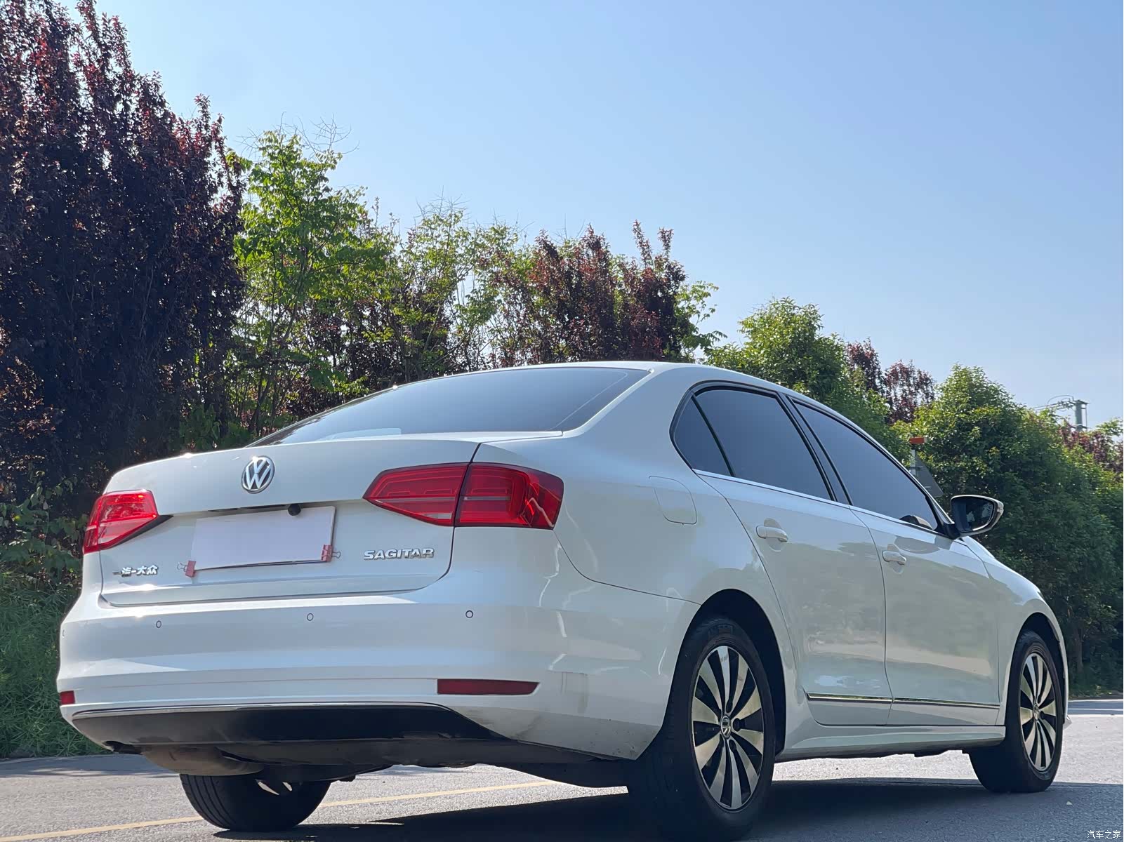 Volkswagen Sagitar, 2019 7
