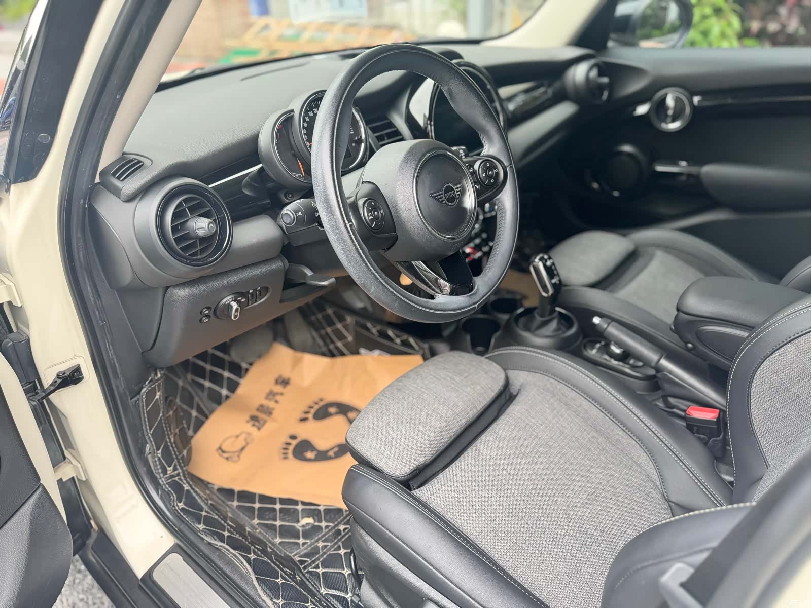 Mini Cooper, 2019 все фото