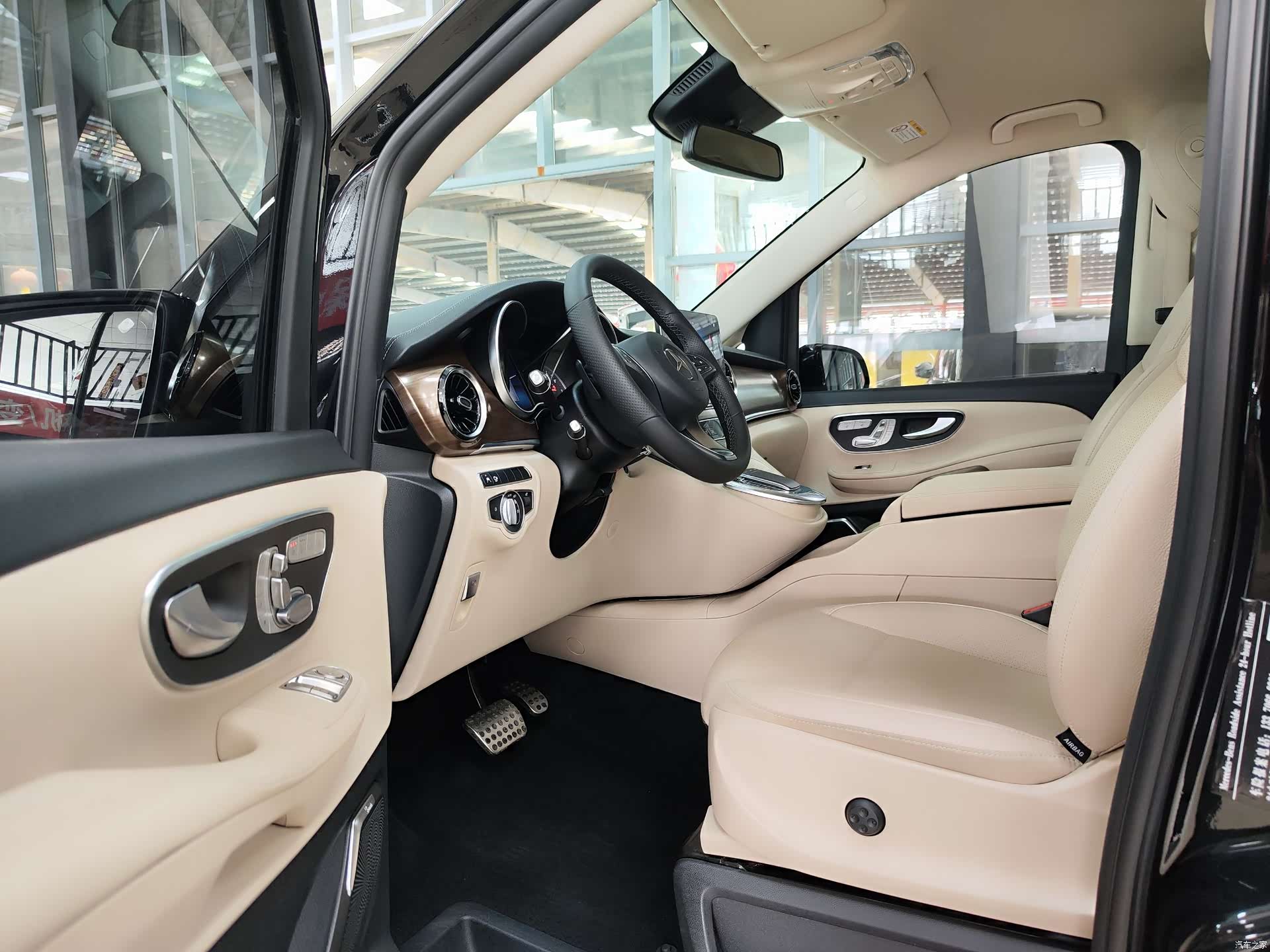 Mercedes-Benz V-Class, 2021 все фото
