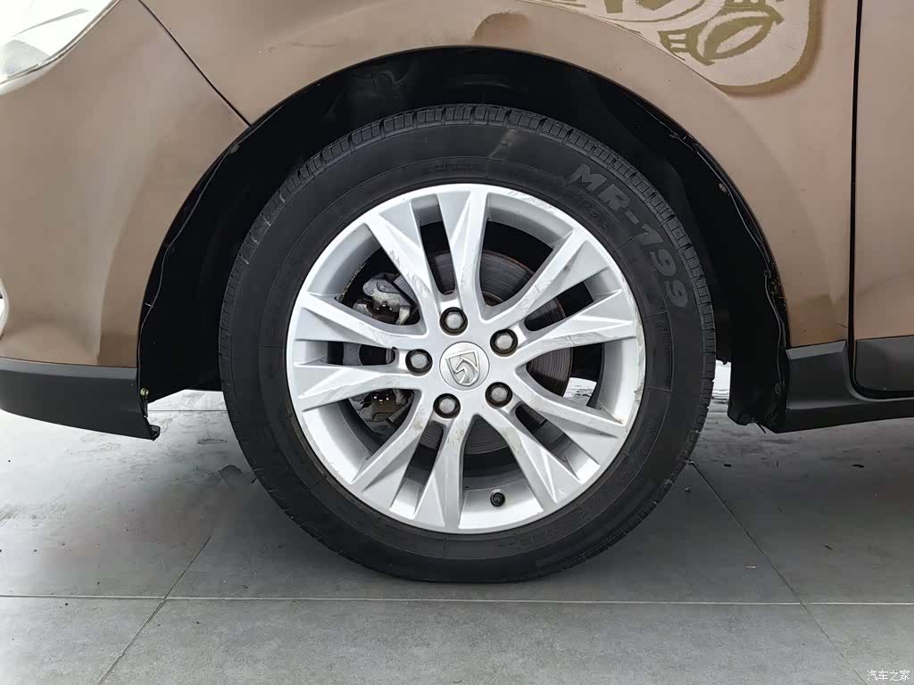 Wuling 730, 2016 17