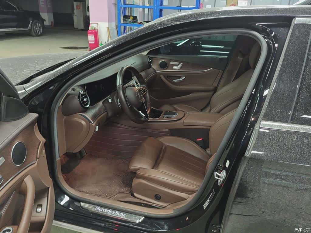 Mercedes-Benz E-Class, 2023 8