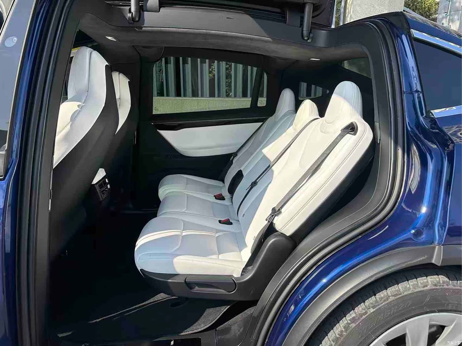 Tesla Model X, 2018 6