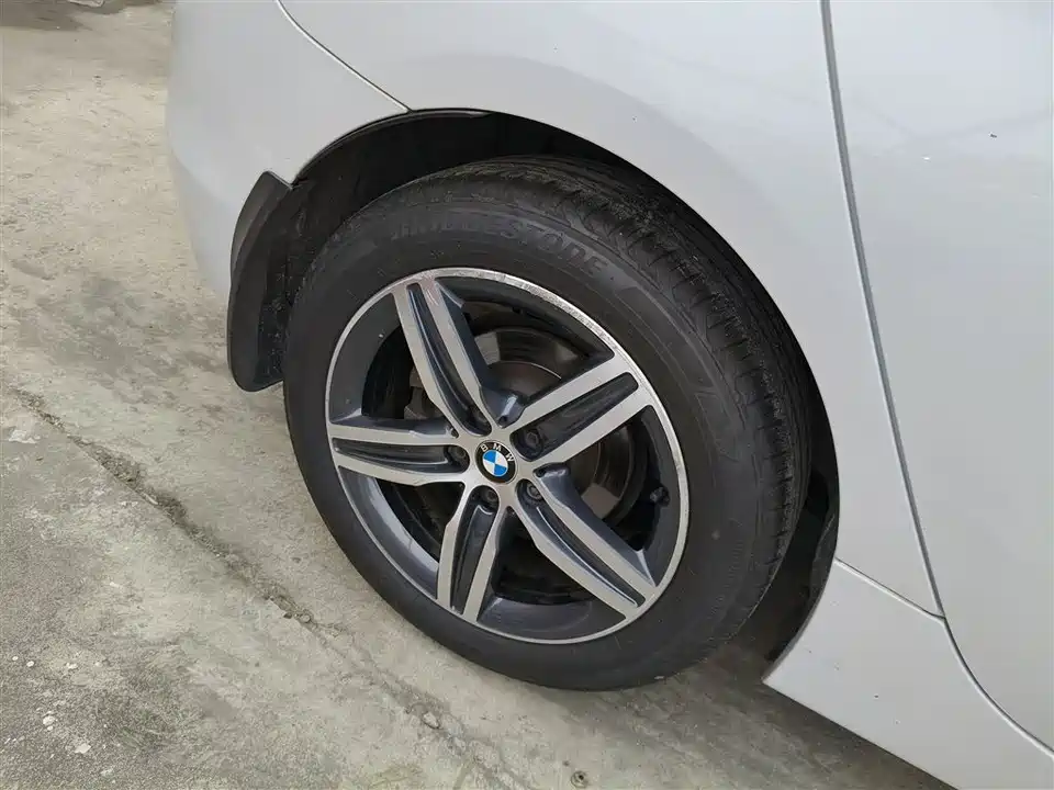 BMW 2 series station wagon