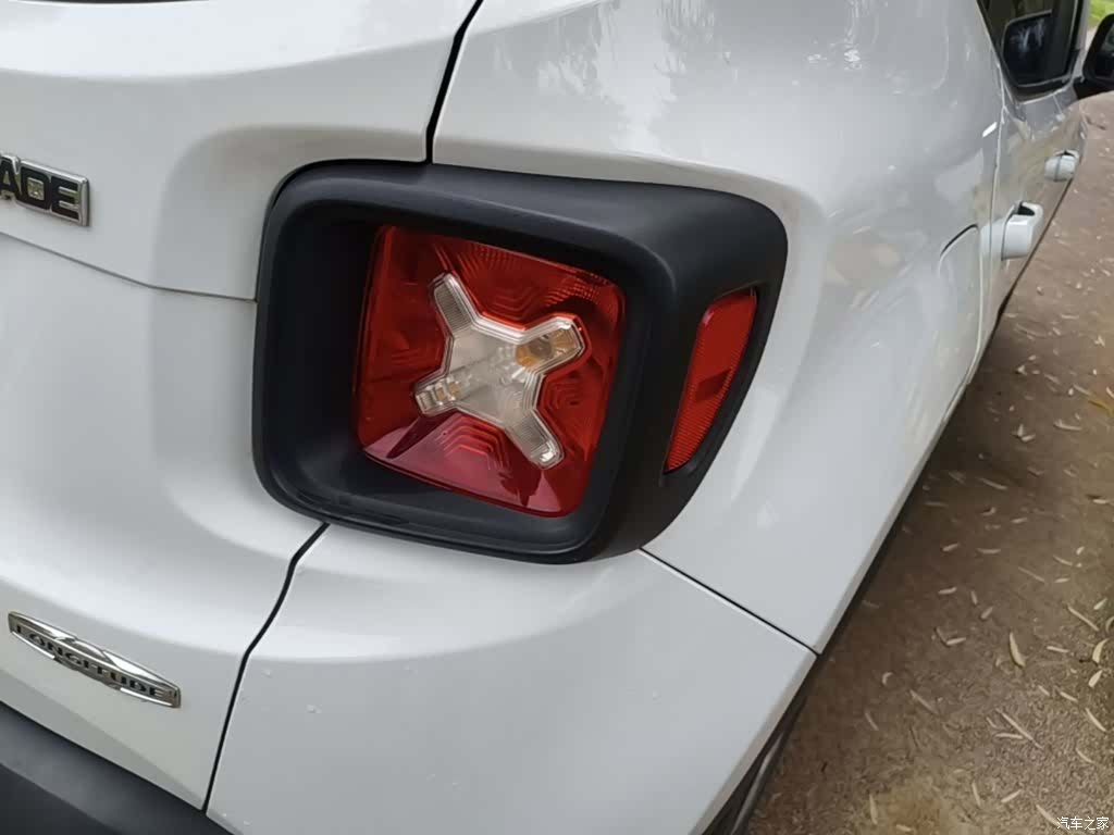 Jeep Renegade, 2016 8